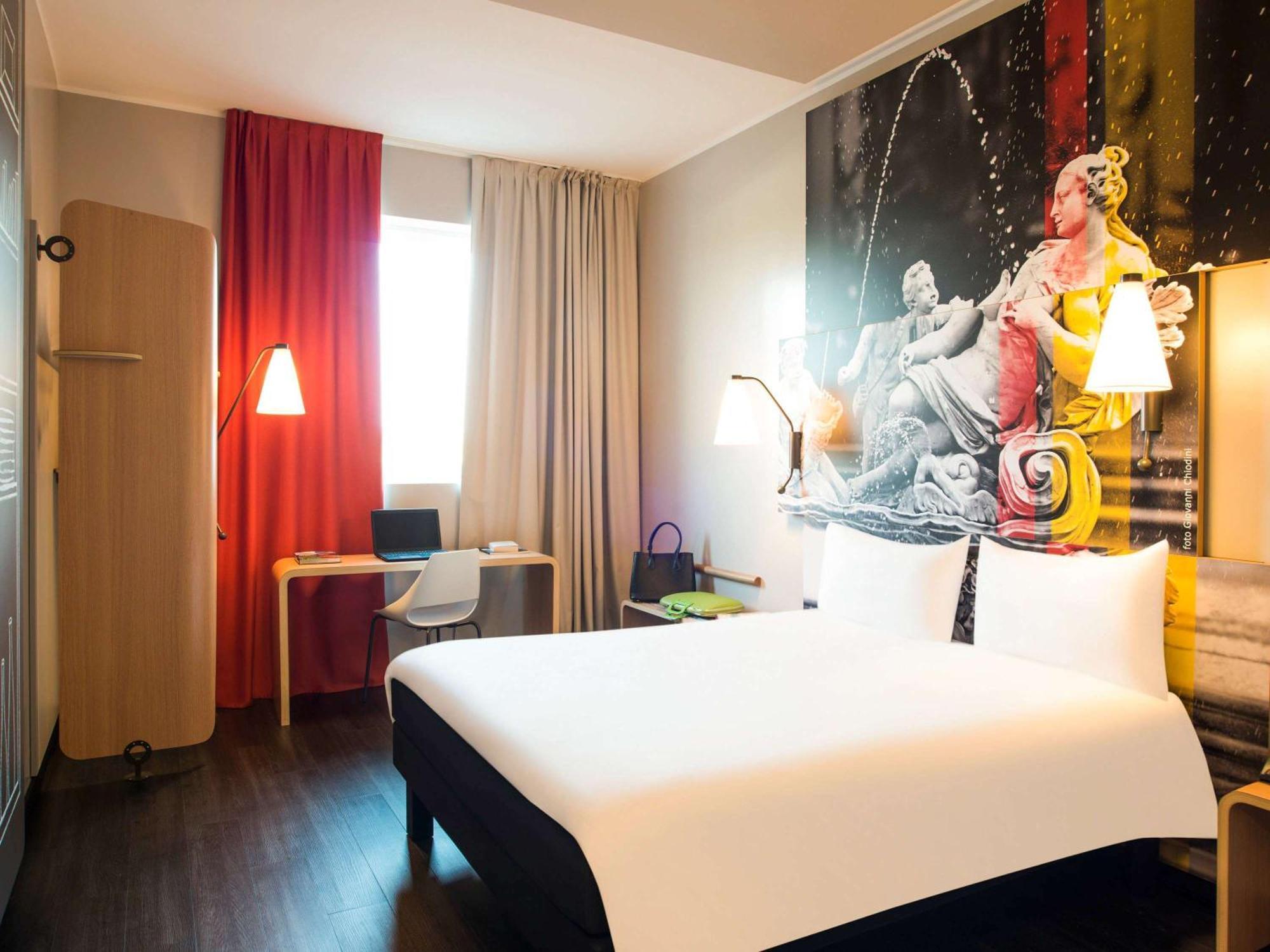 מלון לאינטה Ibis Milano Fiera מראה חיצוני תמונה