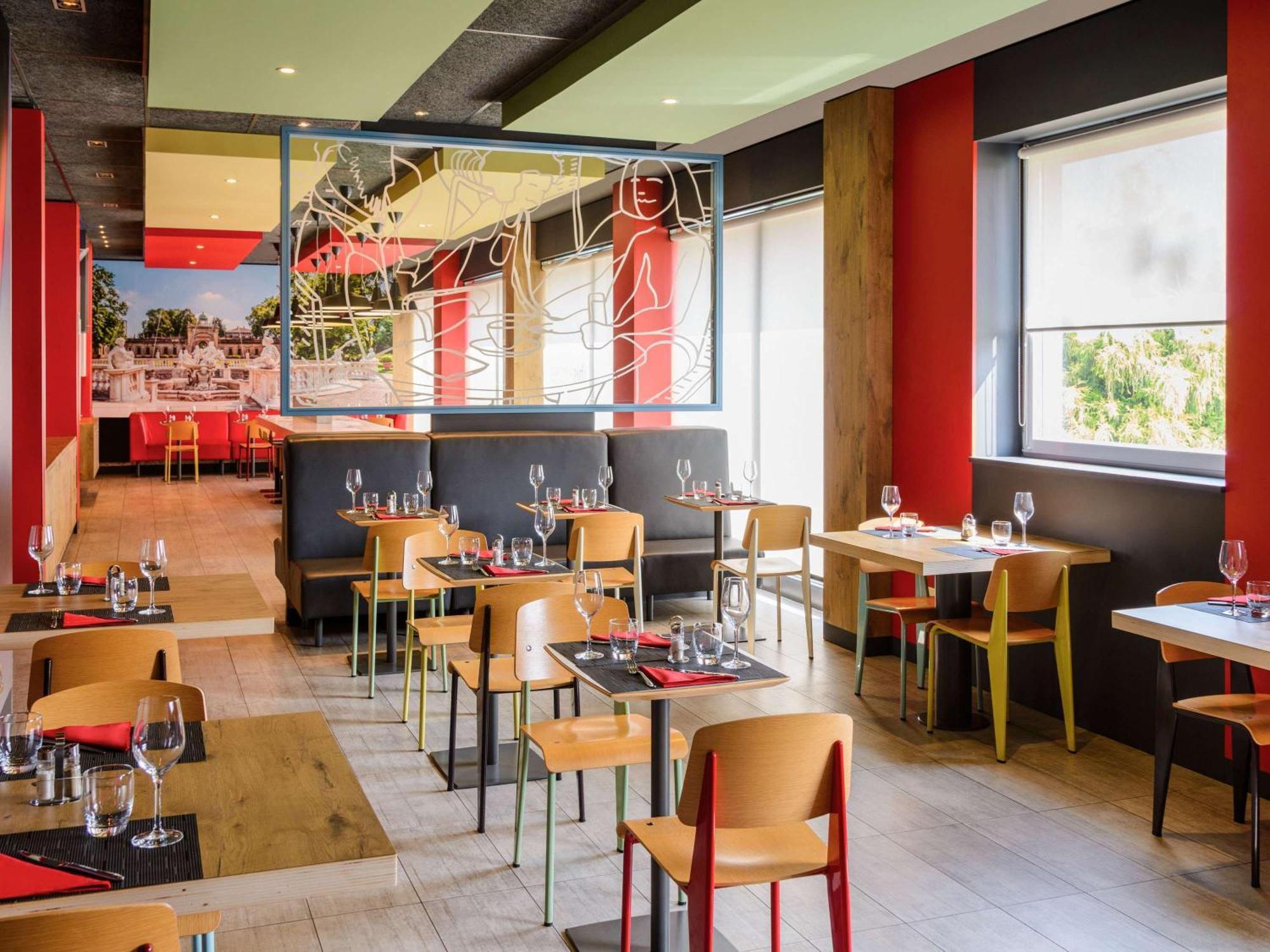 מלון לאינטה Ibis Milano Fiera מראה חיצוני תמונה